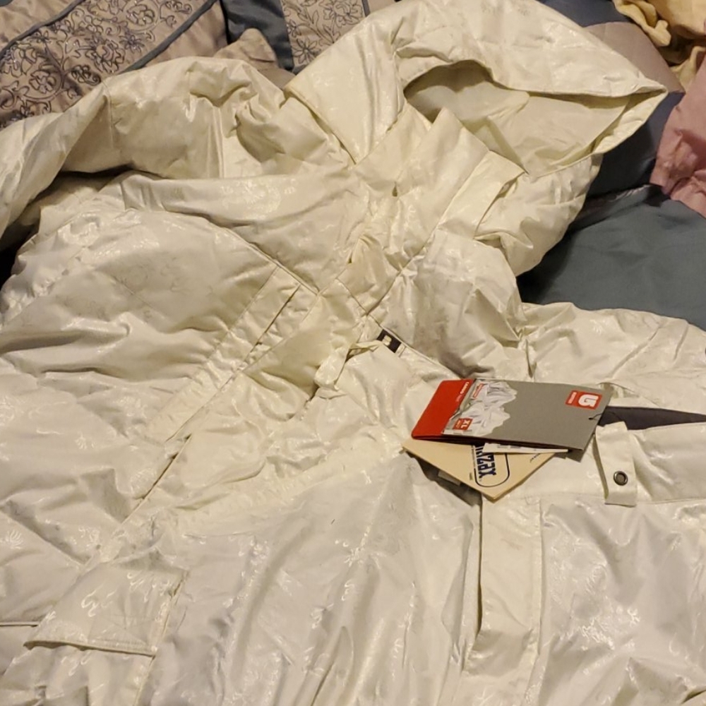 Burton Limited Edition Dragon Guard Full Suit